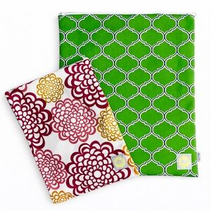 New Itzy Ritzy Set of 2 Waterproof Wet Bags Zipper Pouch Travel Floral Green